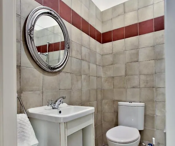 Chateau La Vallette - Tritoni