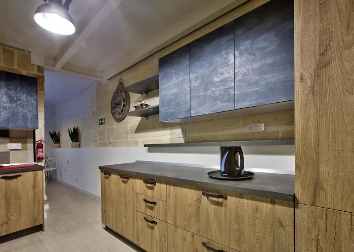 Chateau La Vallette - Tritoni